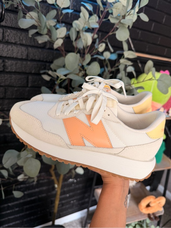 New Balance Shoes - SOLD OUT New Balance Wmns 237 'Angora Hazy Peach' | Size 8